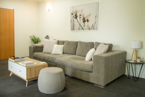 Two Bedroom Gem, Short Drive To MONA - Tourism Caloundra 2
