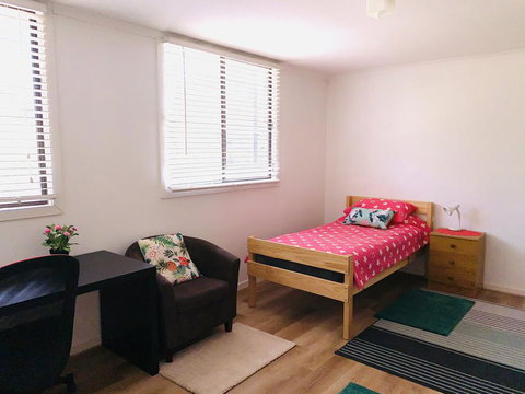 Two Dams Estate - Retreat & Relax - Tourism Caloundra 2