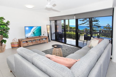 Unit 1 Phoenix Apartments, Coolum Beach - Tourism Caloundra 3