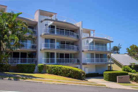 Unit 2 Point Break Apartments, 1-3 Point Arkwright, Linen Incl - Tourism Caloundra 1