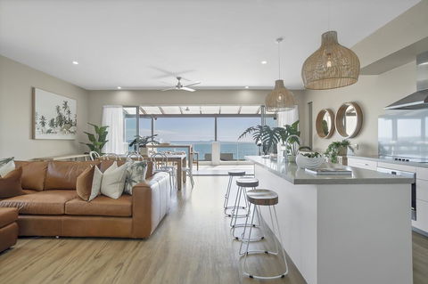 UNIT 35 Whitsundays - Tourism Caloundra 0
