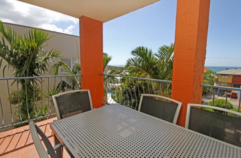 Unit 4, Cooltoro Court, 7 Frank Street Coolum Beach, 400 BOND, LINEN INCLUDED - Tourism Caloundra 0