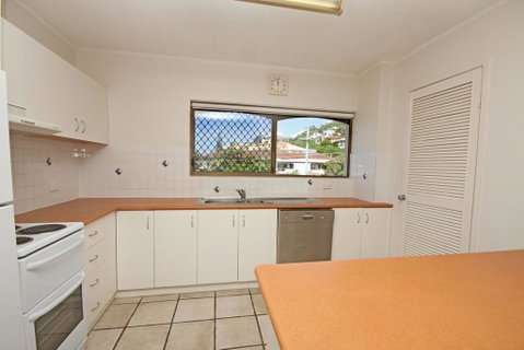 Unit 4, Cooltoro Court, 7 Frank Street Coolum Beach, 400 BOND, LINEN INCLUDED - Tourism Caloundra 3