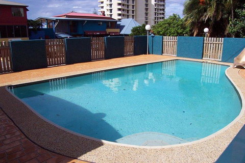Unit 4, Cooltoro Court, 7 Frank Street Coolum Beach, 400 BOND, LINEN INCLUDED - Tourism Caloundra 1
