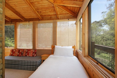 Until - Country Garden Setting - Tourism Caloundra 2