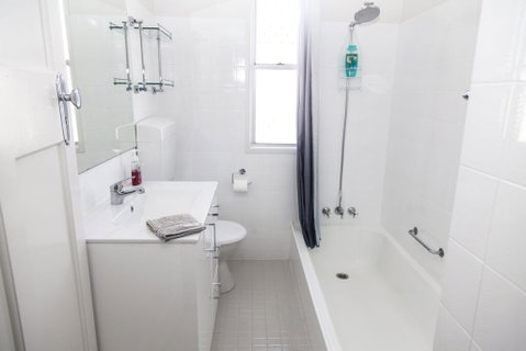 Urangan Harbour Cottage - Tourism Caloundra 3