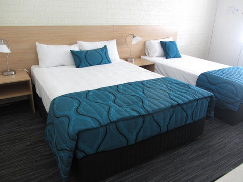 Urangan Motor Inn - Tourism Caloundra 1