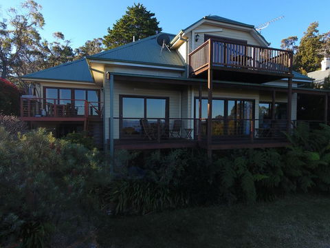 Valley Of The Waters B&B - Tourism Caloundra 1