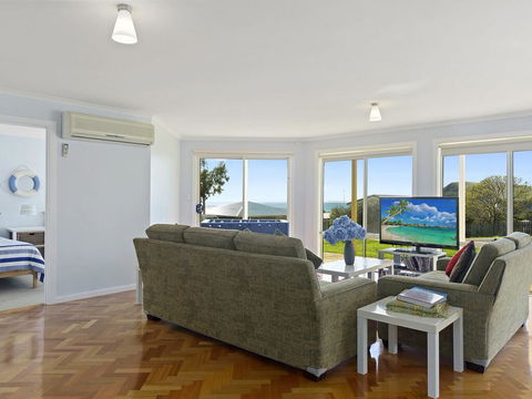 VALLEY VIEWS - 10 Valley Heights Drive - Tourism Caloundra 3