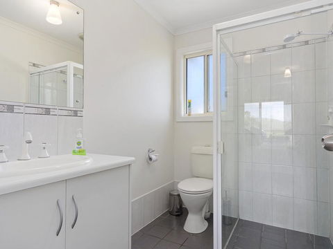 VALLEY VIEWS - 10 Valley Heights Drive - Tourism Caloundra 0