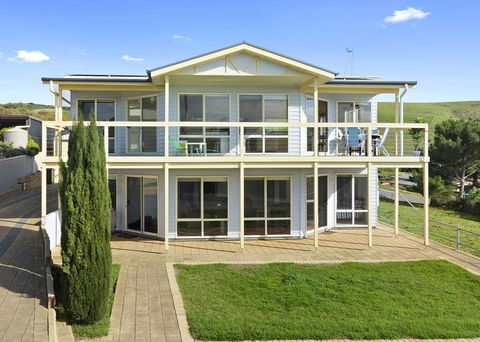 VALLEY VIEWS - 10 Valley Heights Drive - Tourism Caloundra 2