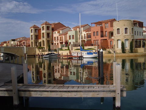 Venice At The Beach - Tourism Caloundra 0