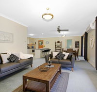 Valley View Townhouse - on the RAIL TRAIL - Tourism Caloundra
