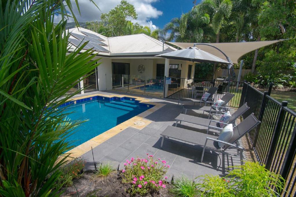 Palm Cove QLD Tourism Caloundra