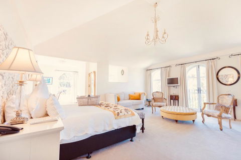 Villa Howden - Tourism Caloundra 0