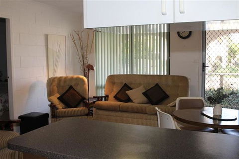 VILLA MANYANA 7 - Tourism Caloundra 3