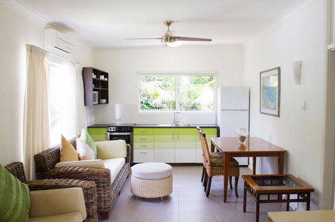 Villa Marine Holiday Apartments Cairns - Tourism Caloundra 2