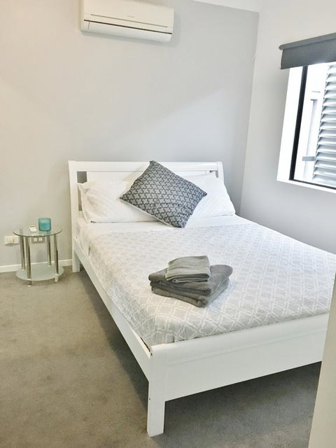 Villa Via Veneto - Tourism Caloundra 3