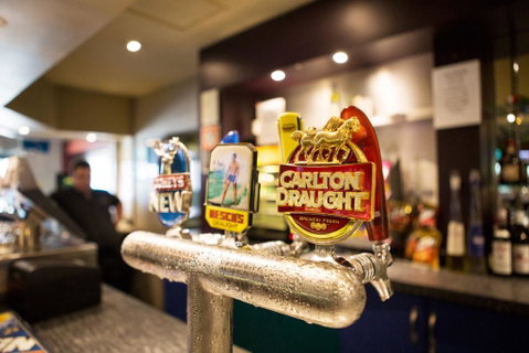 Villawood Hotel - Tourism Caloundra 3