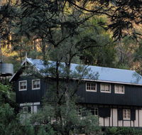 Walhalla Coach House - Tourism Caloundra
