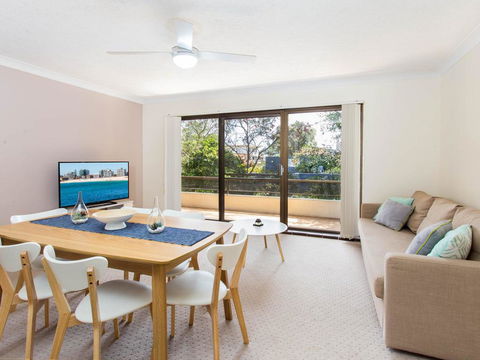 Wallis Court 5 - Tourism Caloundra 0