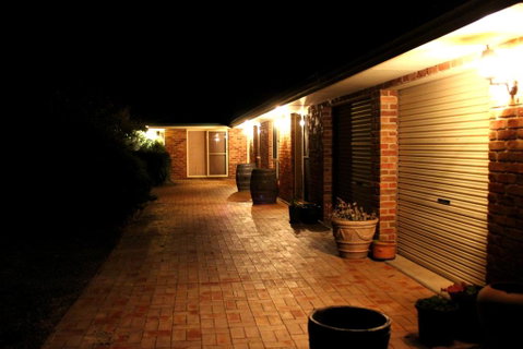 Waterfall Way Farmstay - Tourism Caloundra 1