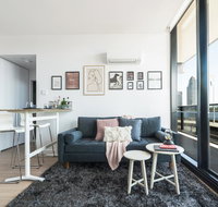 Waterfront apt on Mel Collins Street3