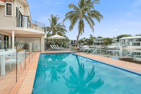 Waterfront Luxury, Noosa Heads - Tourism Caloundra 3