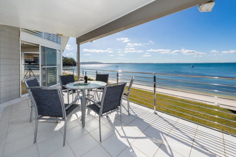 Waterfront Wonderland Foreshore Drive 41 - Tourism Caloundra 1
