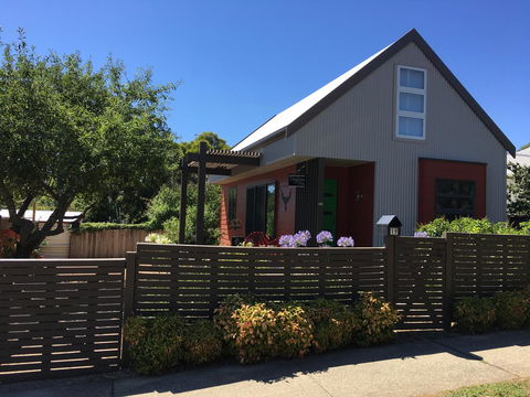 Daydream Cottage - Tourism Caloundra 5