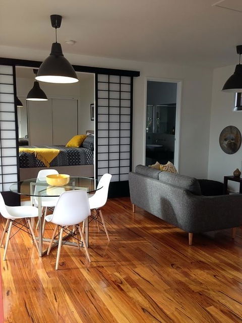 Daydream Cottage - Tourism Caloundra 2