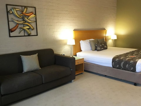 Blazing Stump Motel & Suites - Tourism Caloundra 13