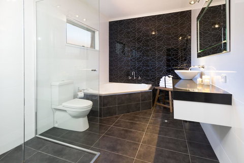 Blazing Stump Motel & Suites - Tourism Caloundra 42