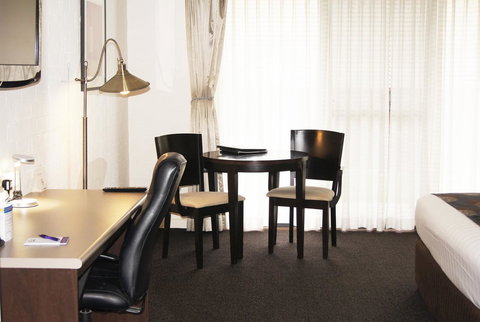 Blazing Stump Motel & Suites - Tourism Caloundra 17