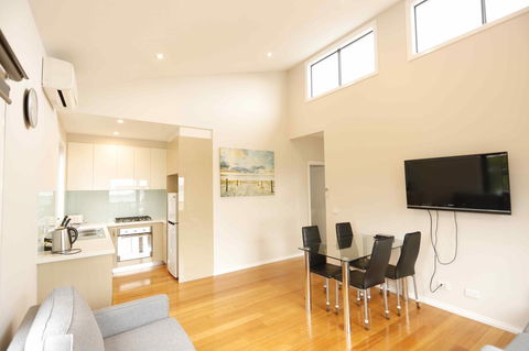Apollo Bay Seal Apartments - Tourism Caloundra 11