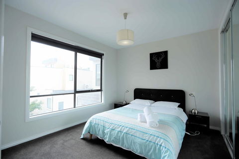 Apollo Bay Seal Apartments - Tourism Caloundra 23