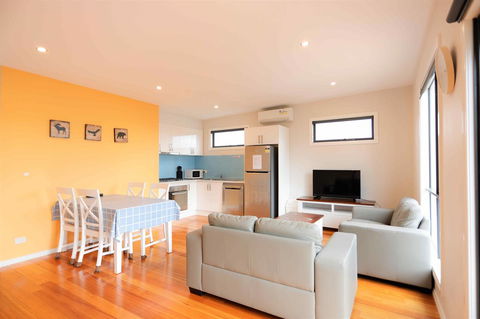 Apollo Bay Seal Apartments - Tourism Caloundra 20
