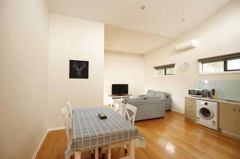 Apollo Bay Seal Apartments - Tourism Caloundra 16