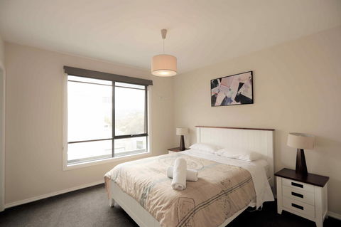 Apollo Bay Seal Apartments - Tourism Caloundra 17