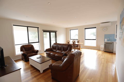 Apollo Bay Seal Apartments - Tourism Caloundra 26