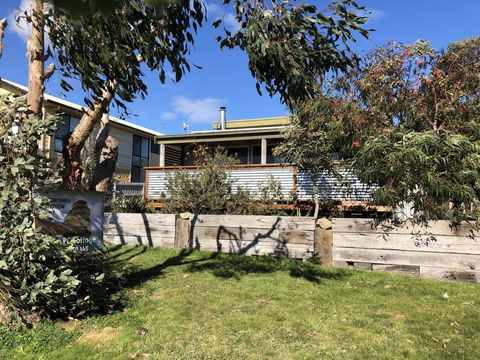 The PC Cottage - Tourism Caloundra 8