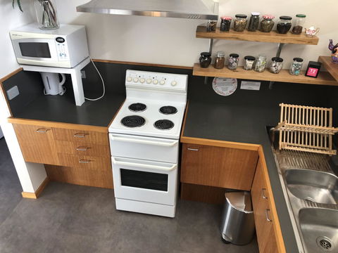 The PC Cottage - Tourism Caloundra 18