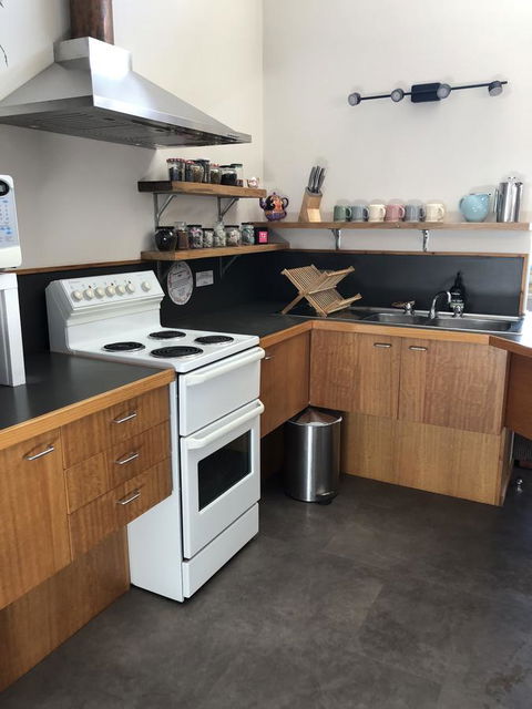The PC Cottage - Tourism Caloundra 15