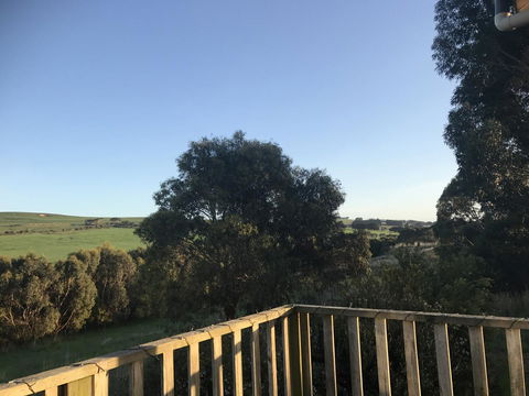 Hillâ€™s Creek Holiday Home - Tourism Caloundra 12