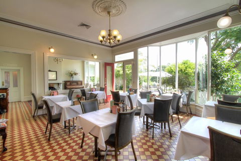 The Riversleigh - Tourism Caloundra 5