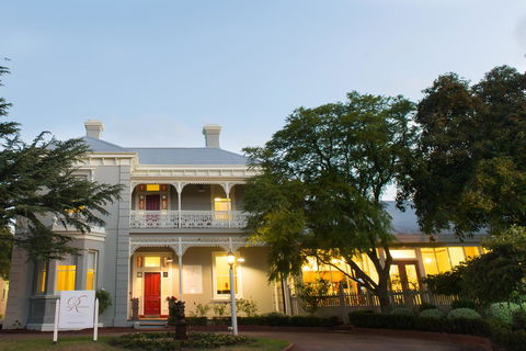 The Riversleigh - Tourism Caloundra 23