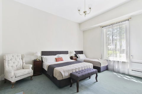 The Riversleigh - Tourism Caloundra 8