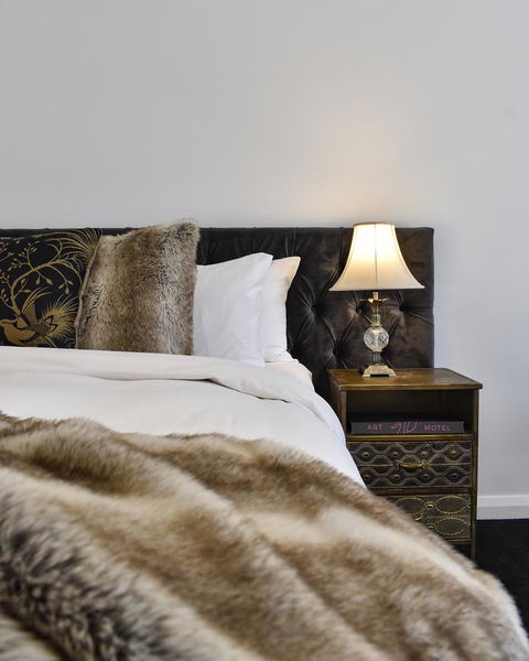Daylesford Art Motel - Tourism Caloundra 15