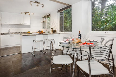 Melbourne Villa - Tourism Caloundra 5