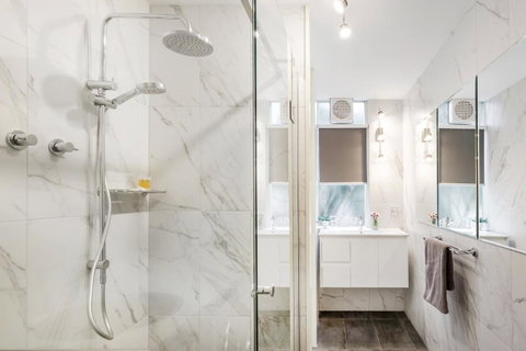 Melbourne Villa - Tourism Caloundra 25